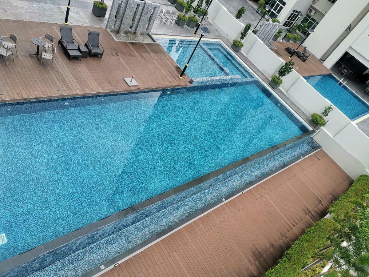 Apartment Strait Garden X Ace Pro @